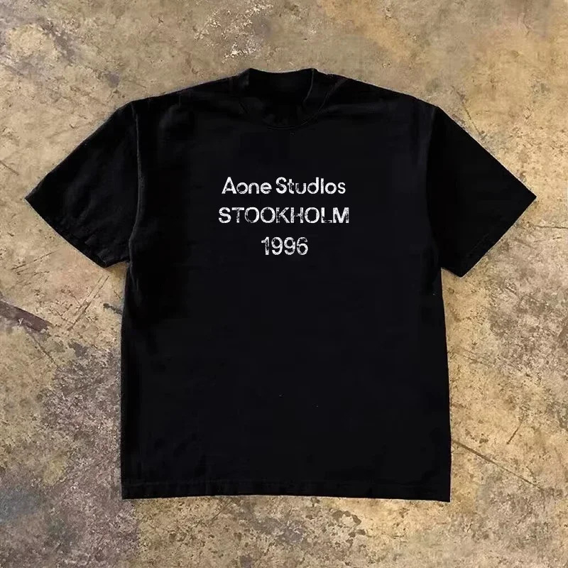 Streetwear Brand Logo - Klassisches Logo STOCKHOLM 1996 Verwaschenes Luxus-Minimalismus-Marken-T-Shirt